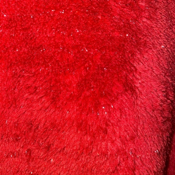 Pretty plush plus size red active top in 22w 24w - Picture 5 of 5